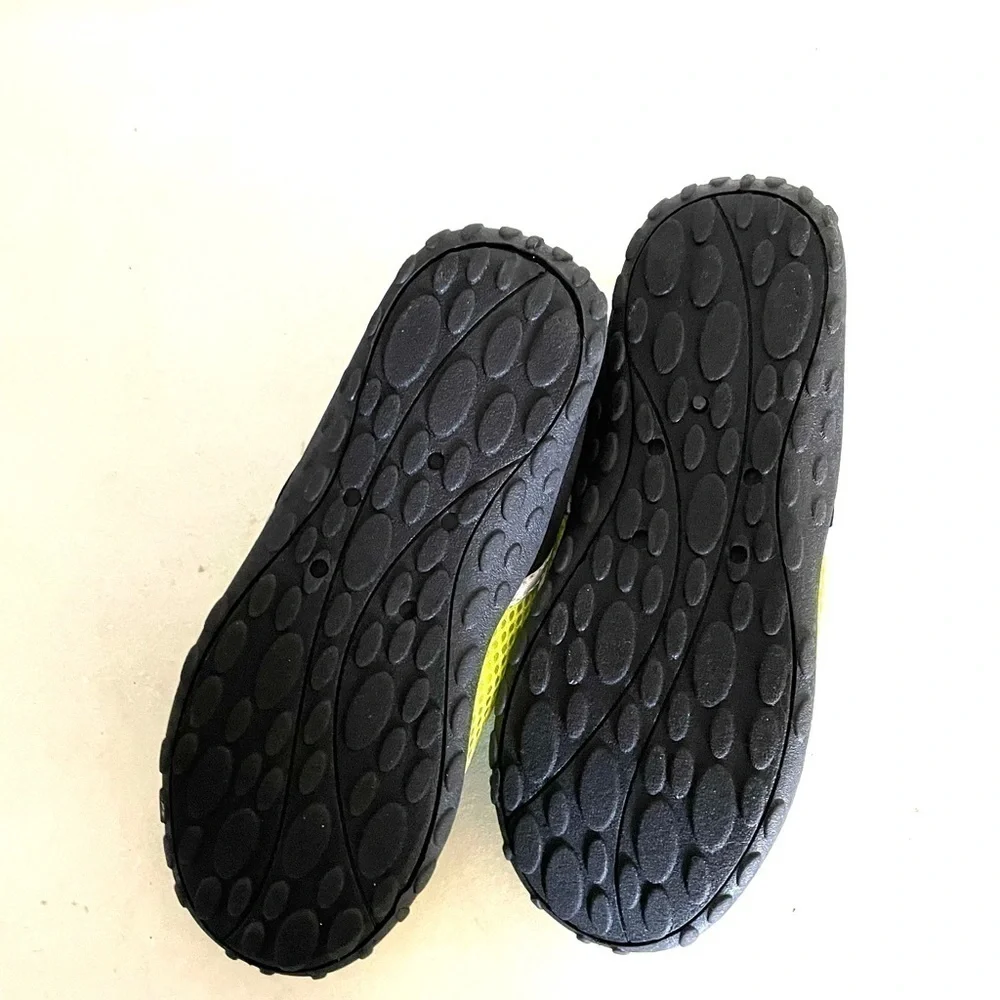 SUN & SKY kids black & yellow mesh water shoes -L